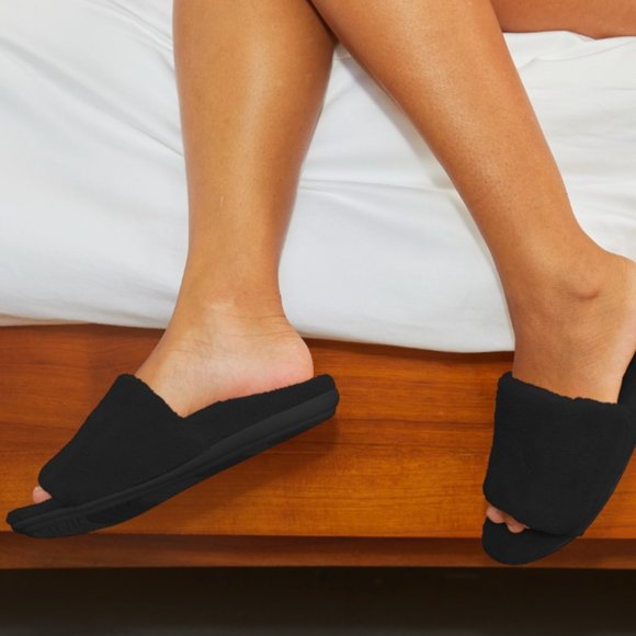 Vionic Dream Women's Supportive Slipper - Picture 11 of 13